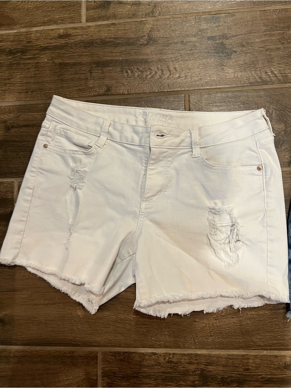 Women’s White/Denim  Distressed Denim Shorts - Picture 3 of 6